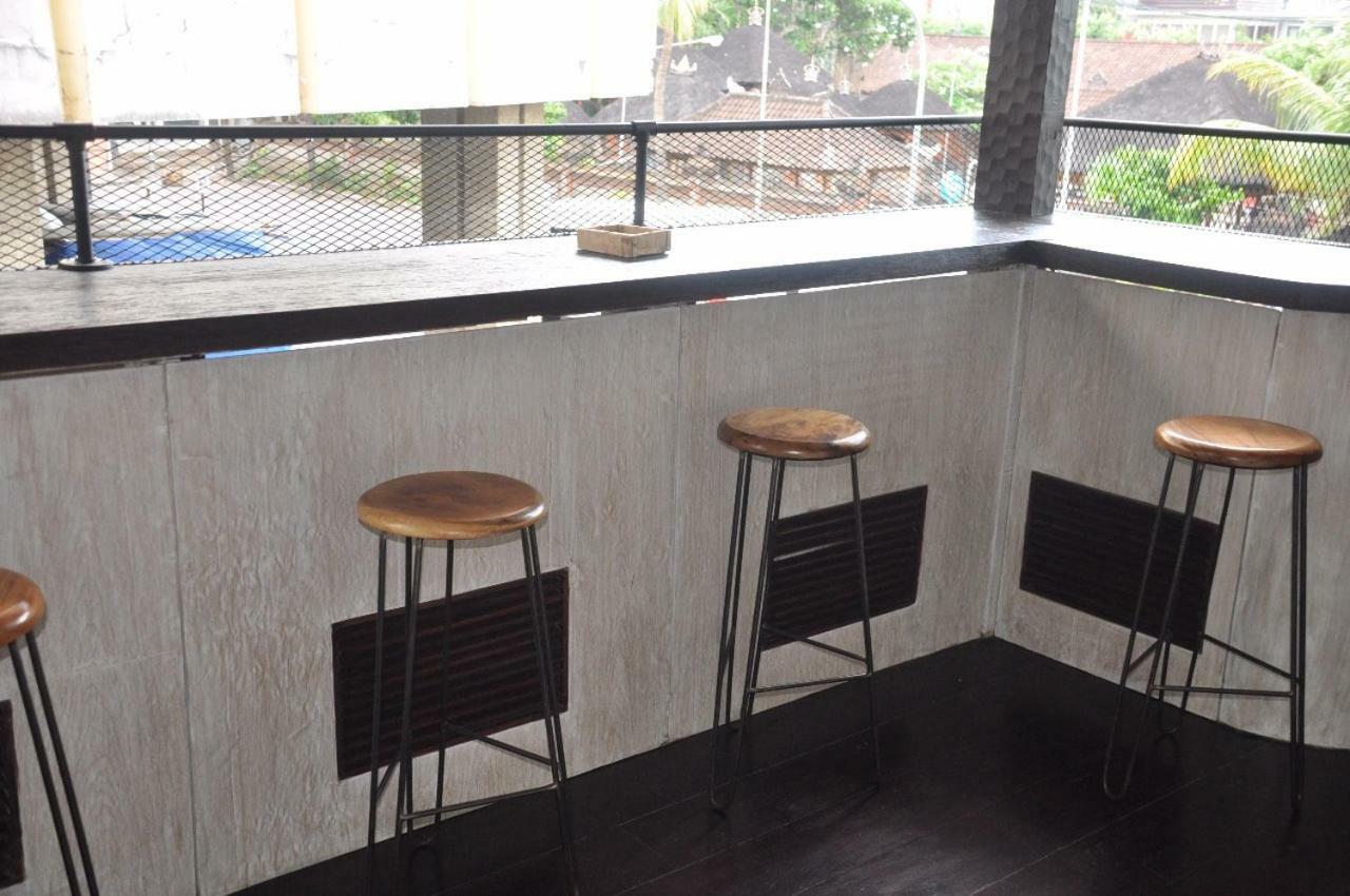 Rumah Kayu Bali Kuta  Luaran gambar